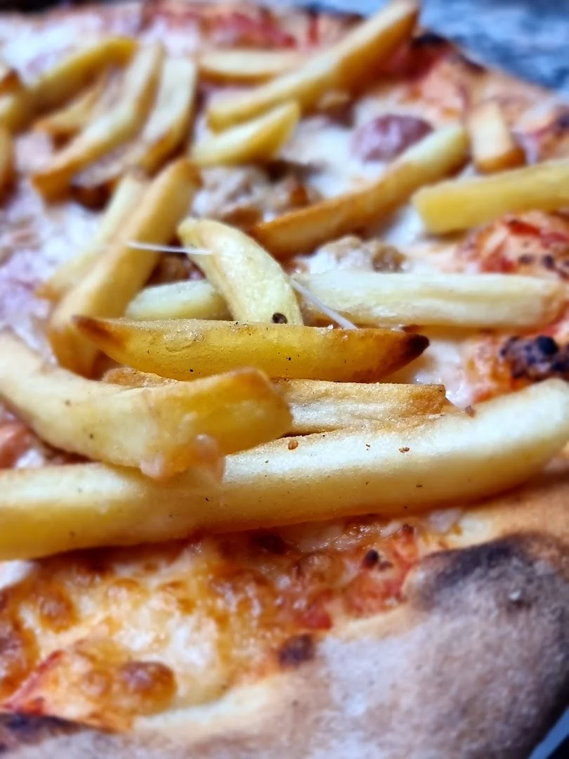 Pizzeria Free Time - Pizze da Asporto e Panzerotti al Forno · Foto 4